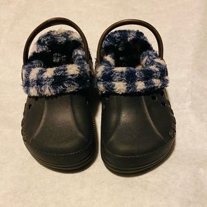 Crocs Kids' Cozy Lined Clogs, Blue Size 8-9